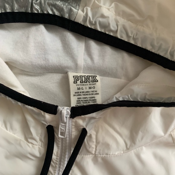 Victoria PINK WIND BREAKER - Picture 2 of 2